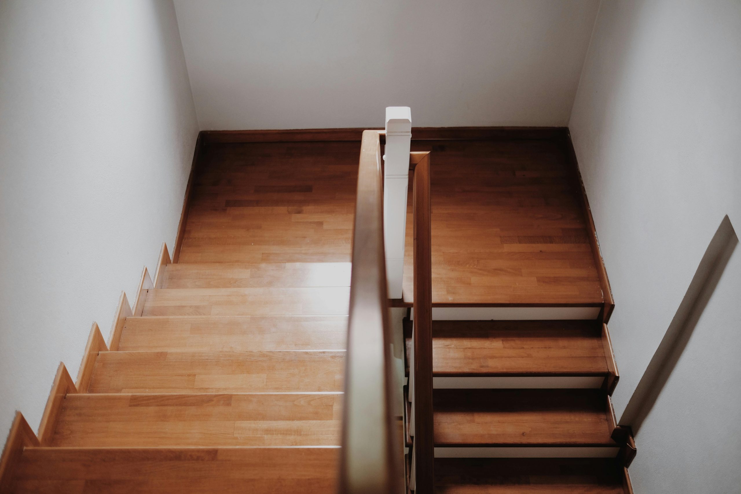 Comment habiller escalier bois guide
