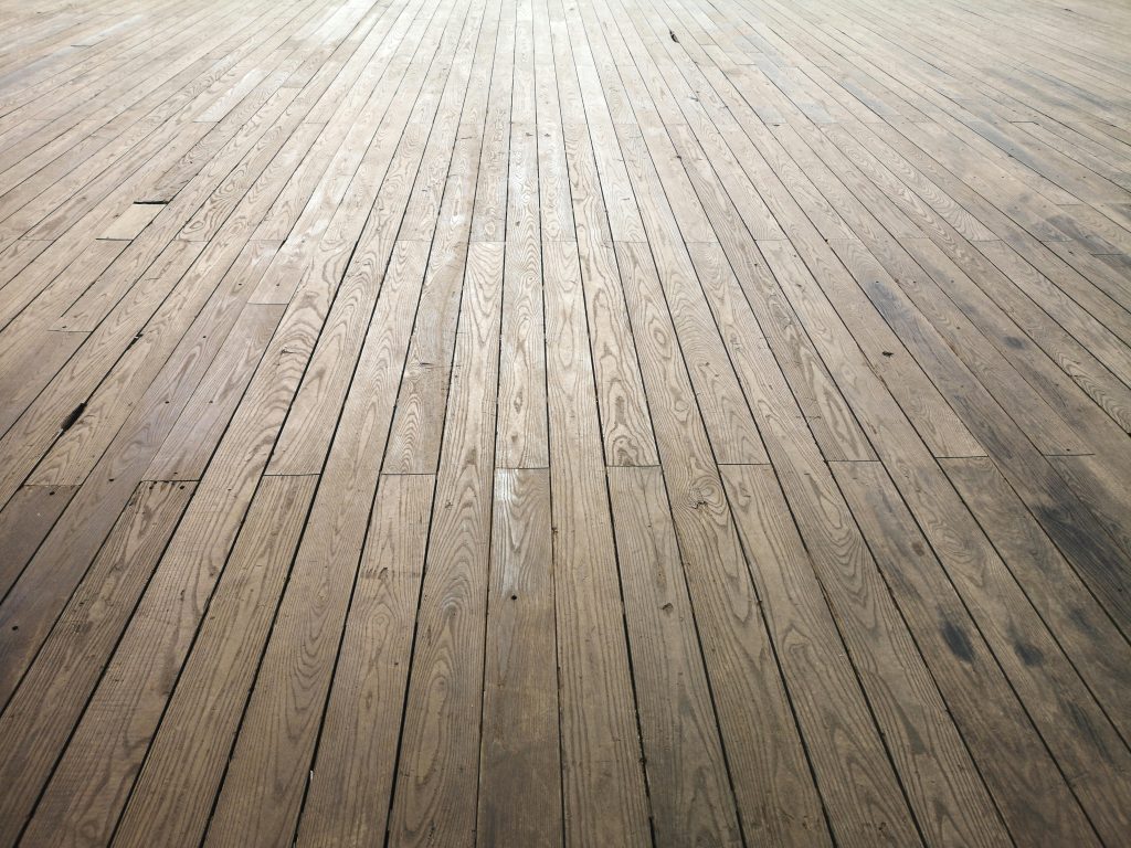 Comment bien isoler un plancher bois ?