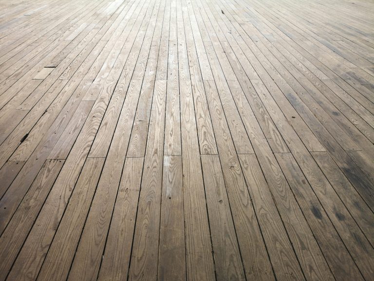 Comment bien isoler un plancher bois ?
