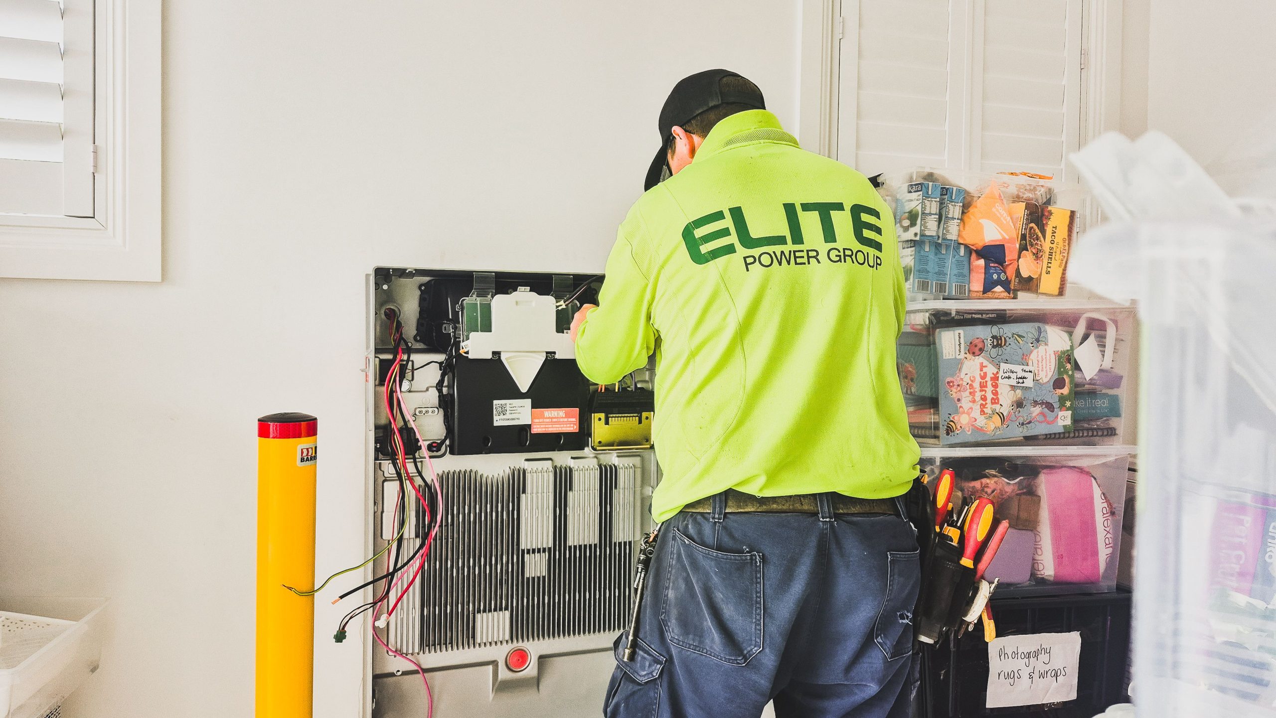 Installation batterie maison par technicien