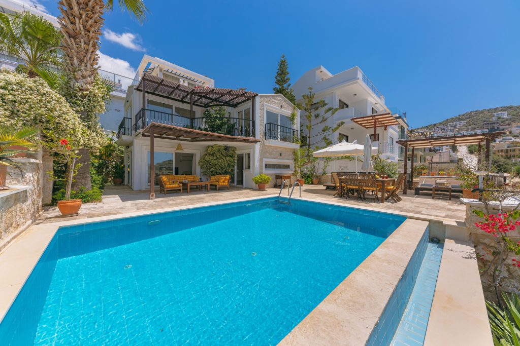 Comment reconnaître une vraie villa de luxe à Aix ?