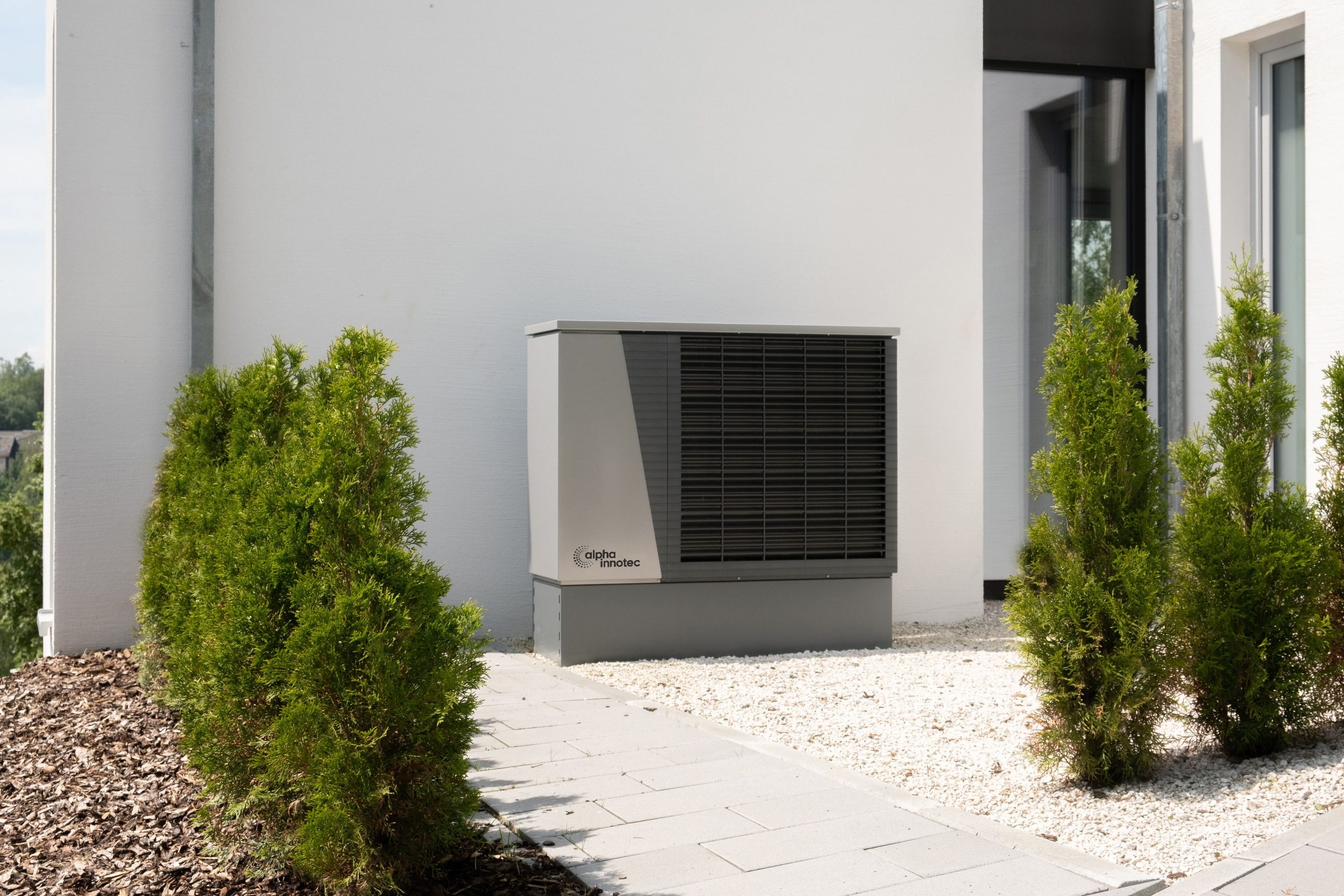 Unité climatisation réversible sur bâtiment moderne