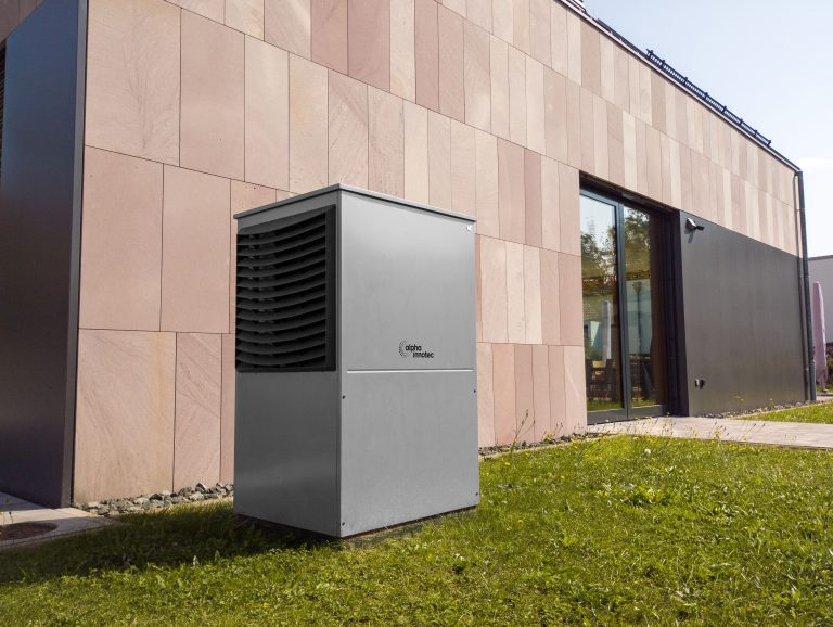 Pompe à chaleur ou clim, laquelle te coûtera le moins cher ?